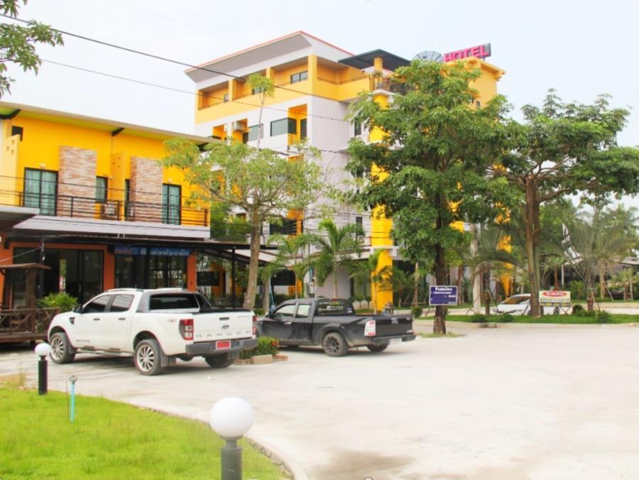 Paradise Resort Ban Nong Pla Lai Exterior photo